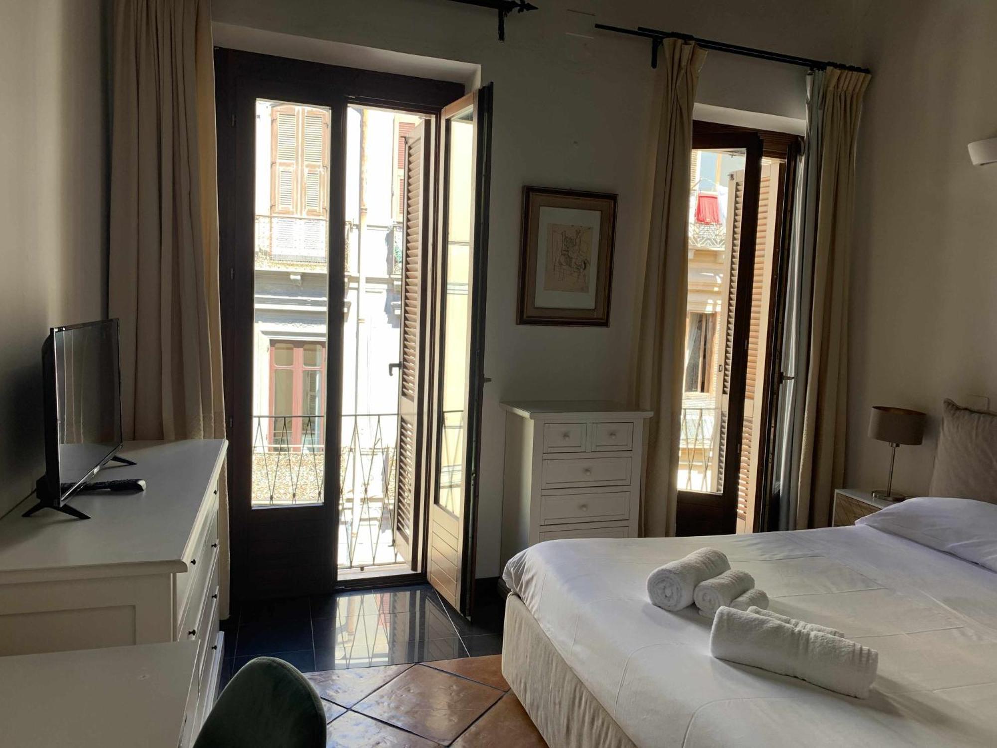 C&O Savoia Deluxe Rooms Каляри Екстериор снимка