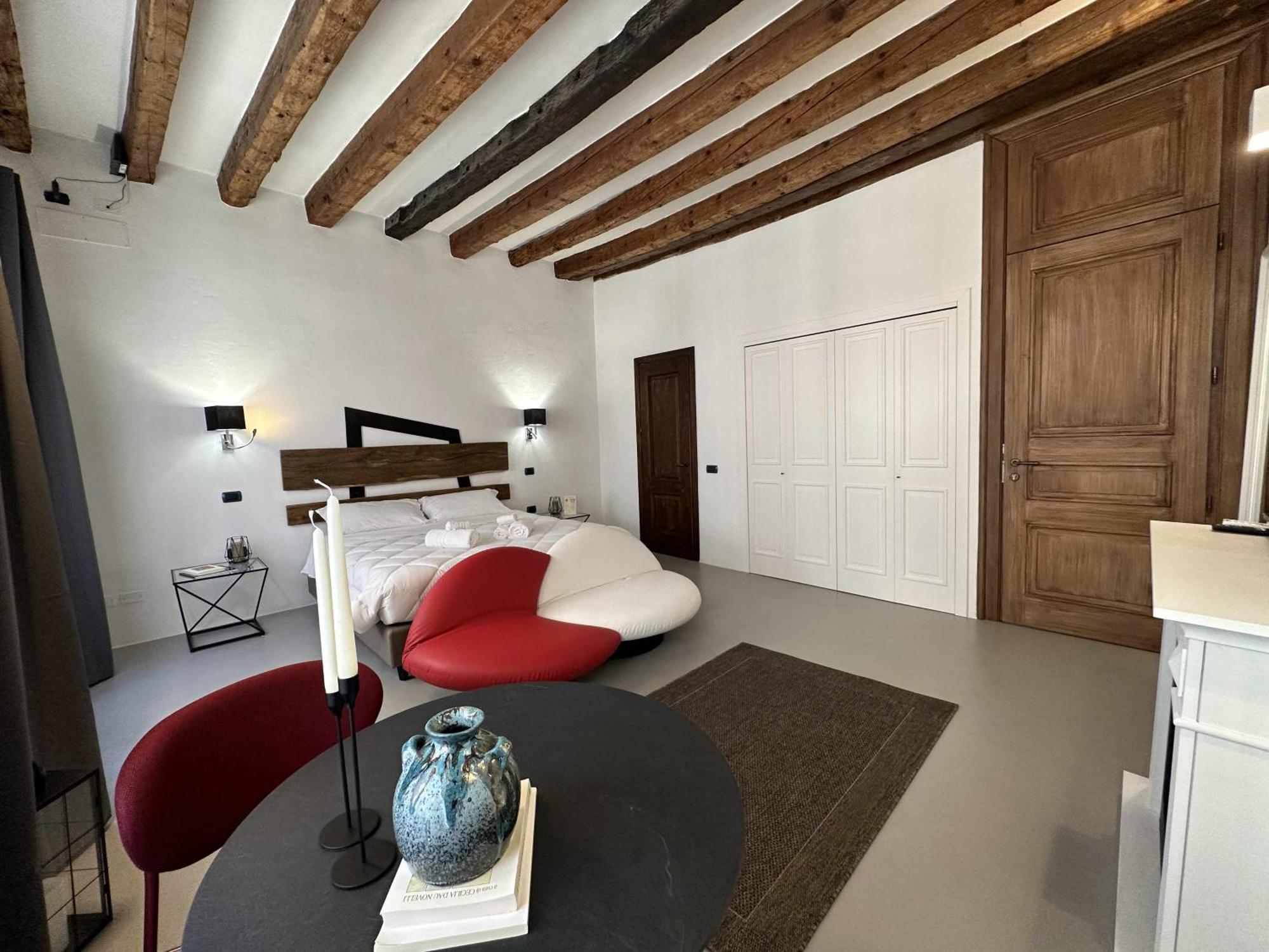 C&O Savoia Deluxe Rooms Каляри Екстериор снимка